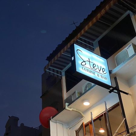 Steve Lady Hostel Bangkok Exterior photo
