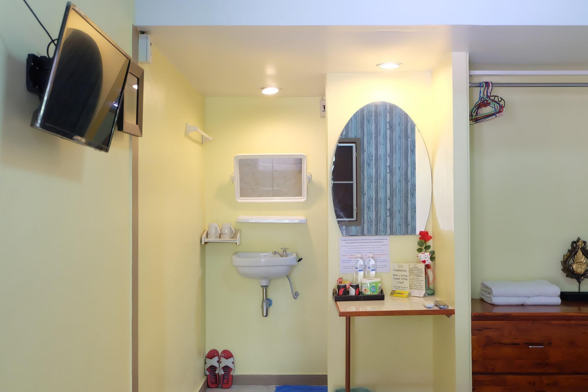 Steve Lady Hostel Bangkok Exterior photo