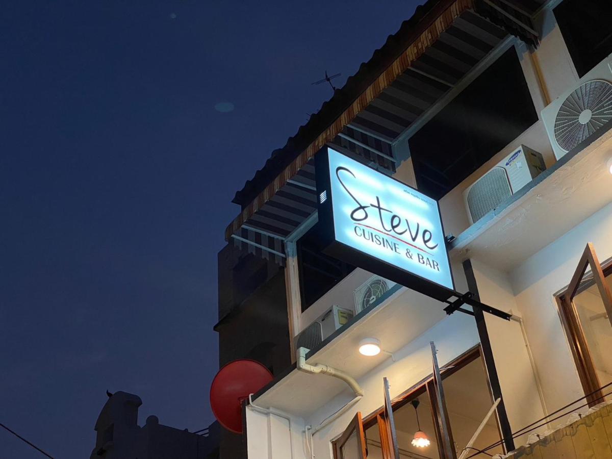 Steve Lady Hostel Bangkok Exterior photo