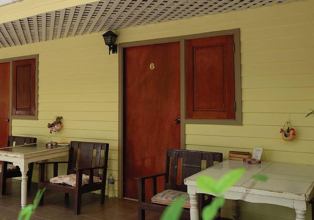 Steve Lady Hostel Bangkok Exterior photo