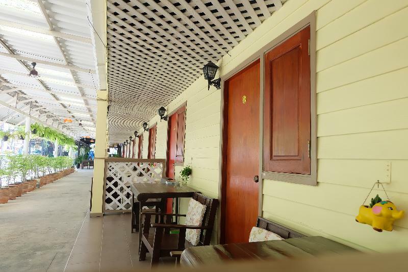 Steve Lady Hostel Bangkok Exterior photo